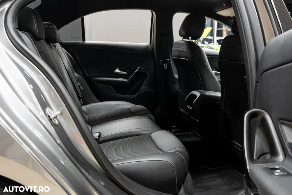 Mercedes-Benz A 200 7G-DCT Edition 2020 - 28