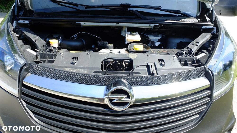 Opel Vivaro - 32