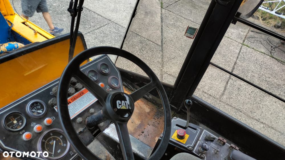 Caterpillar PS-300B / walec guma / 21000 kg - 15