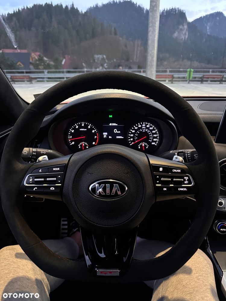 Kia Stinger 3.3 T-GDI V6 GT AWD - 18