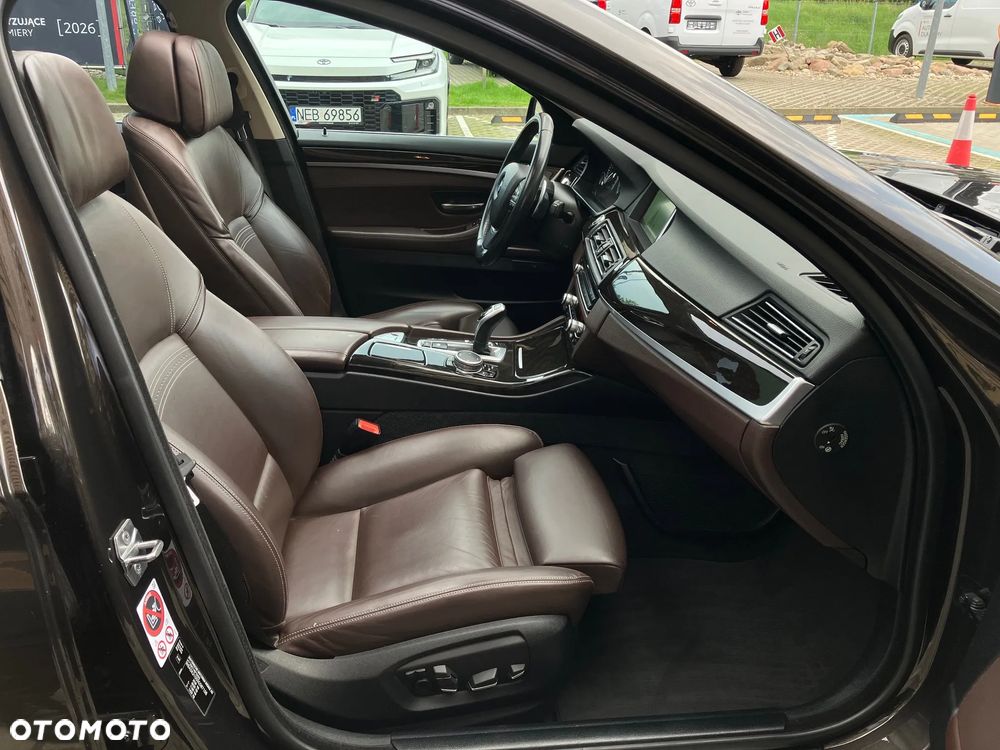 BMW Seria 5 530d xDrive Luxury Line - 20