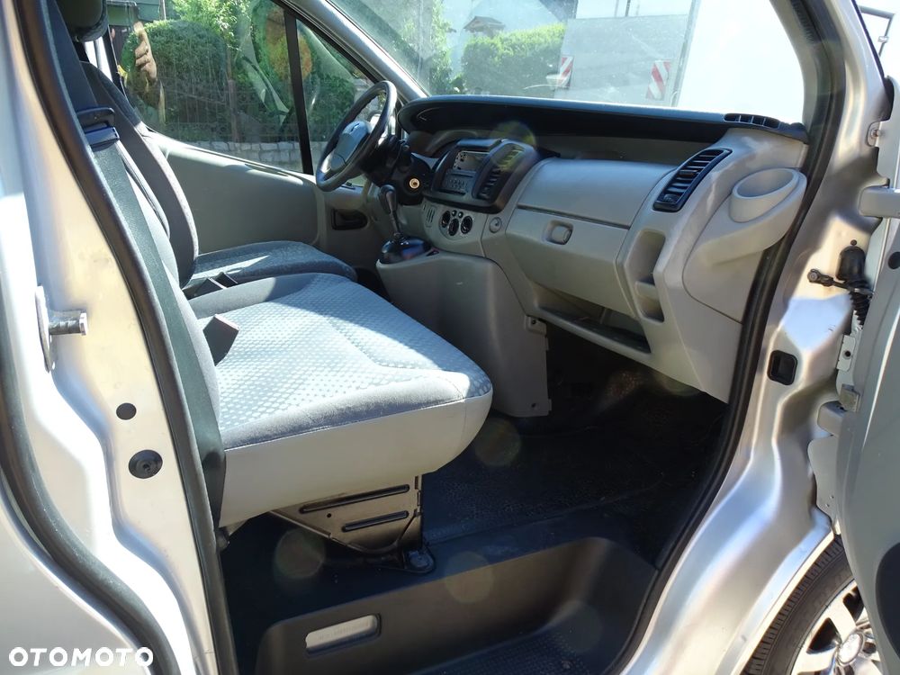 Renault Trafik 2,0 DCI 115 KONI L1 H1 Klima -sprawna, HAK, Automat , Relingi dachowe ,paka 2,40 m. - 9