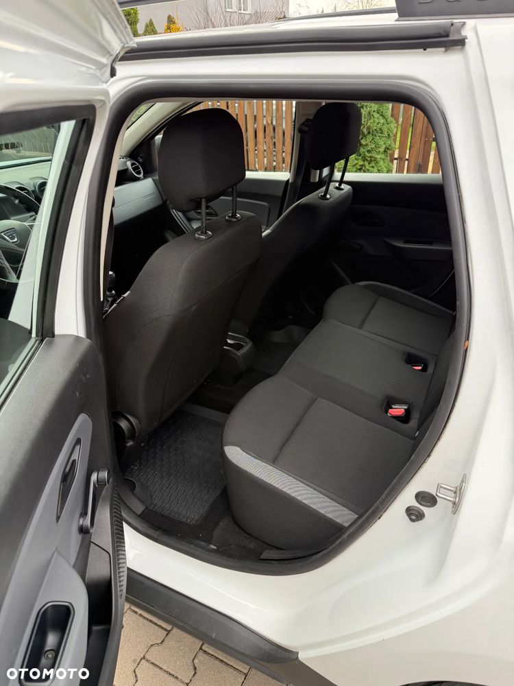 Dacia Duster 1.5 dCi Essential - 10