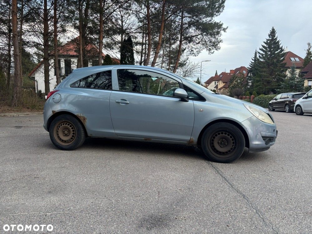 Opel Corsa 1.2 16V Enjoy - 8