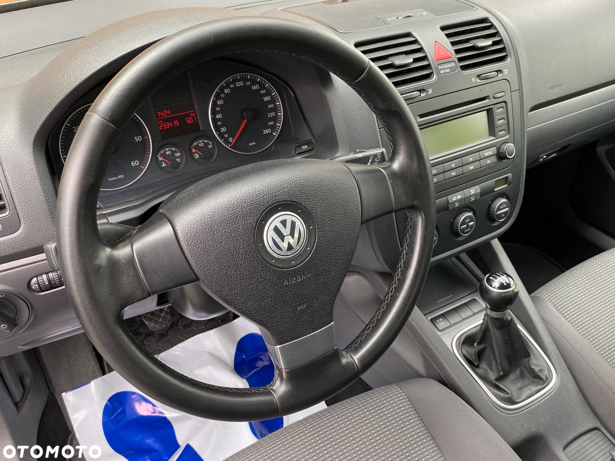 Volkswagen Golf 1.9 TDI DPF Edition - 27