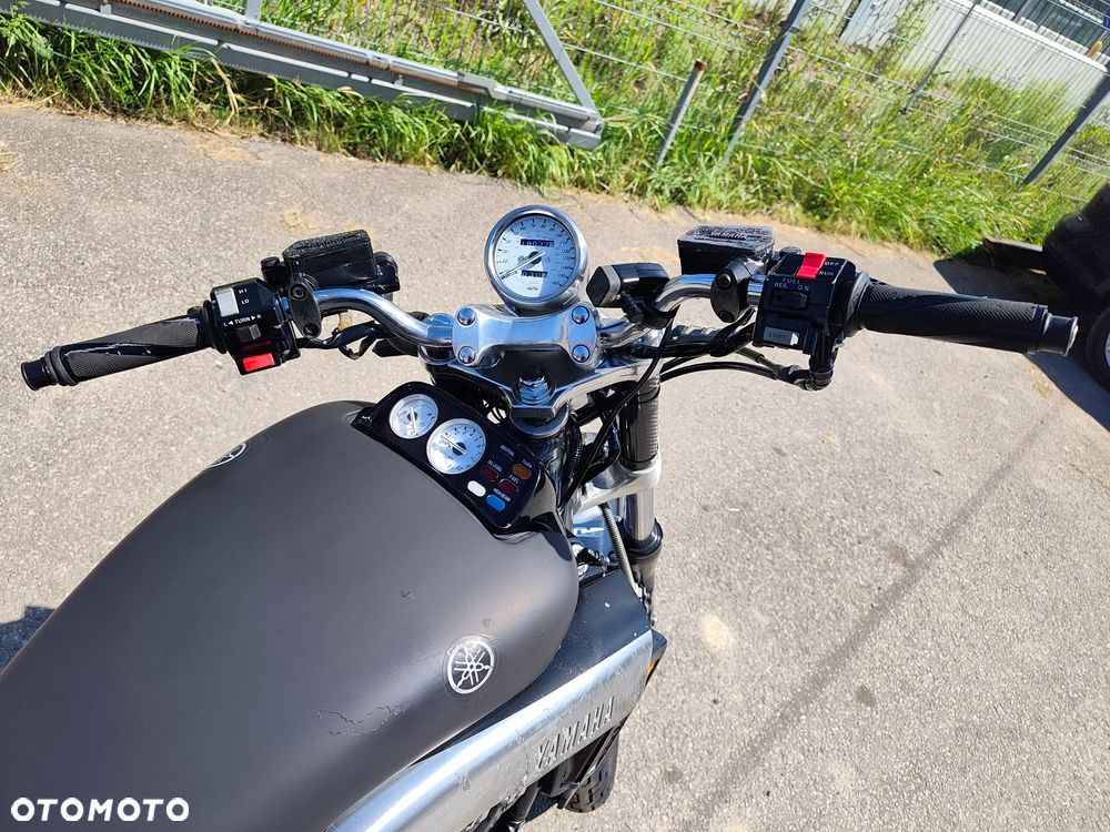 Yamaha Venture - 27