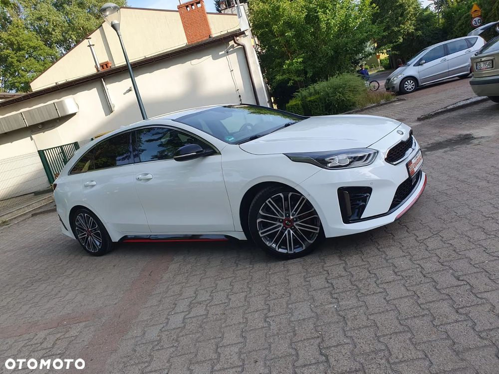 Kia ProCeed 1.6 T-GDI GT - 25