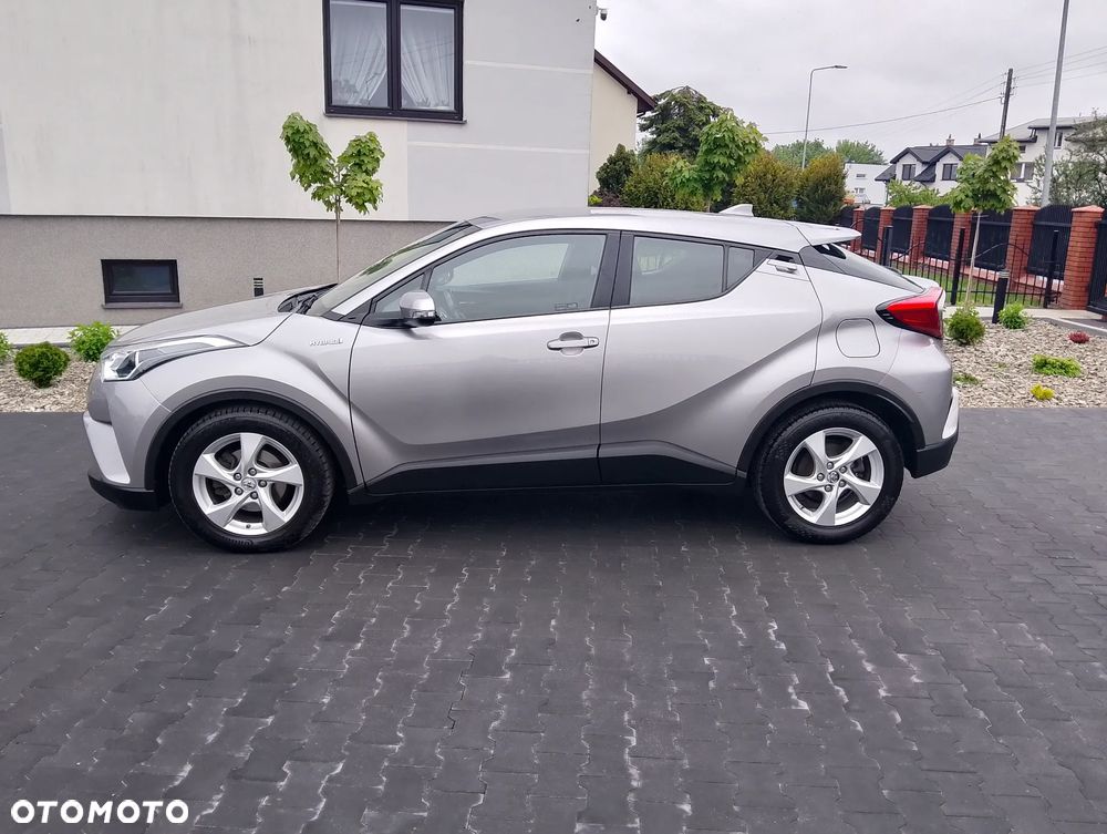 Toyota C-HR - 3