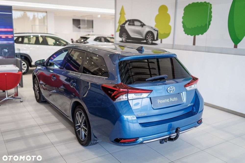 Toyota Auris - 16