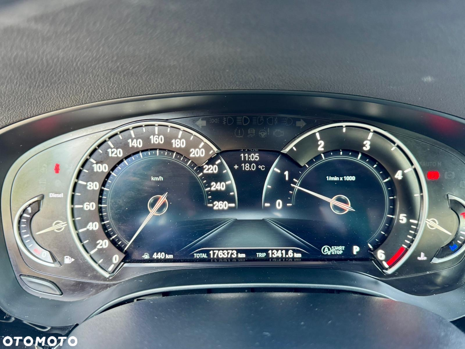 BMW Seria 5 520d xDrive - 11
