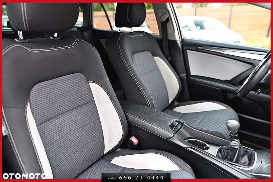 Toyota Avensis Touring Sports 1.6 D-4D Executive - 21