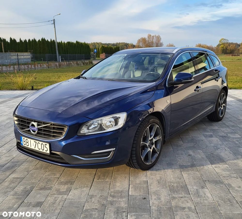 Volvo V60 D4 Drive-E Ocean Race - 1