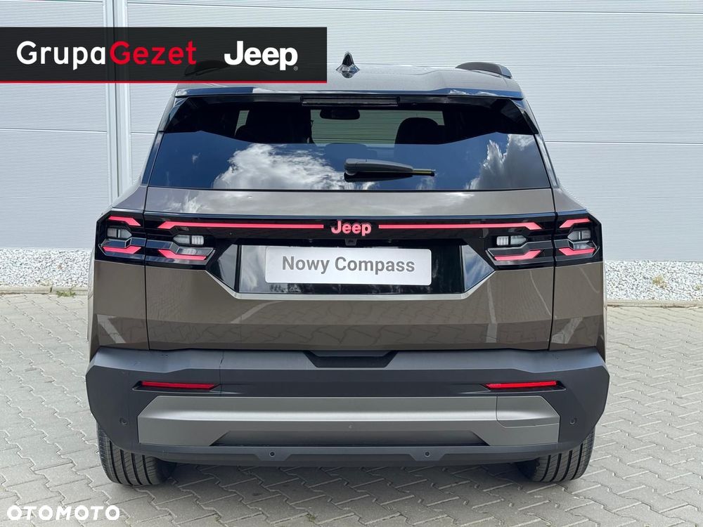 Jeep Compass - 4