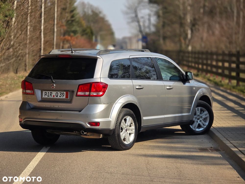 Fiat Freemont 2.0 Multijet Lounge AWD - 4