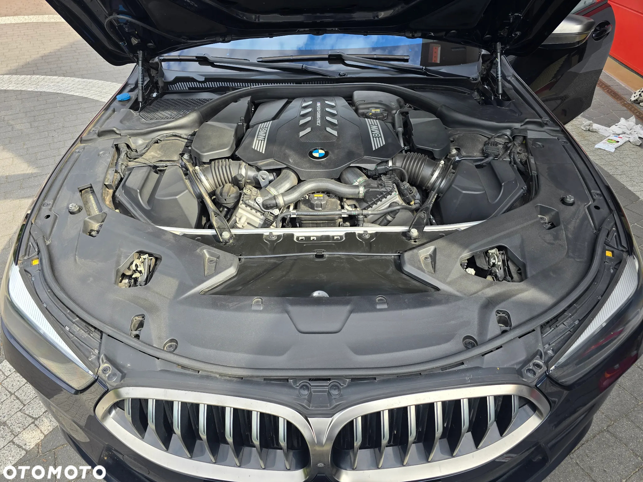 BMW Seria 8 M850i xDrive - 22
