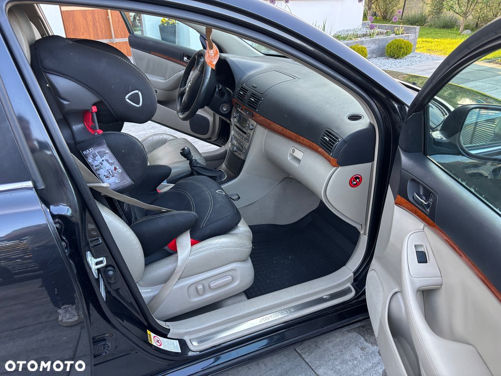 Toyota Avensis 2.0 D-4D Luna - 6