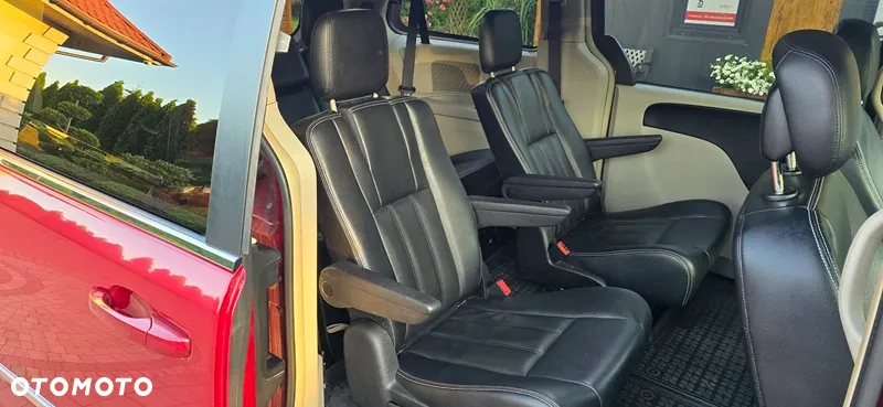Chrysler Town & Country 3.6 Touring - 10