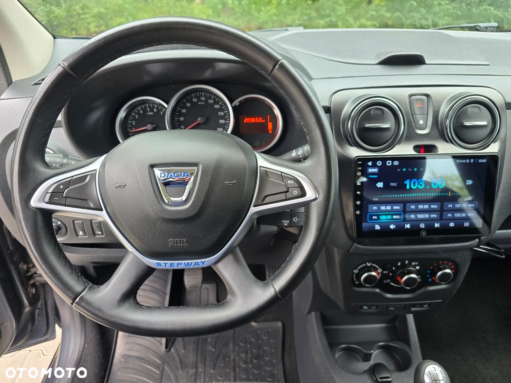 Dacia Lodgy dCi 90 Essential - 12