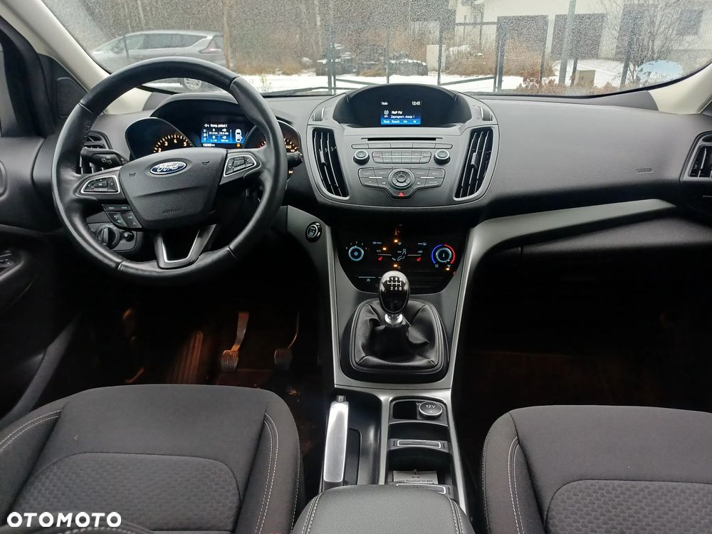 Ford Kuga 1.5 EcoBoost 2x4 Trend - 25