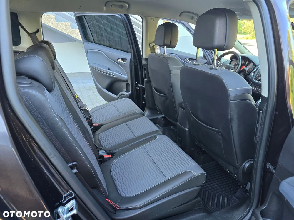 Opel Zafira 2.2 Edition Plus - 5