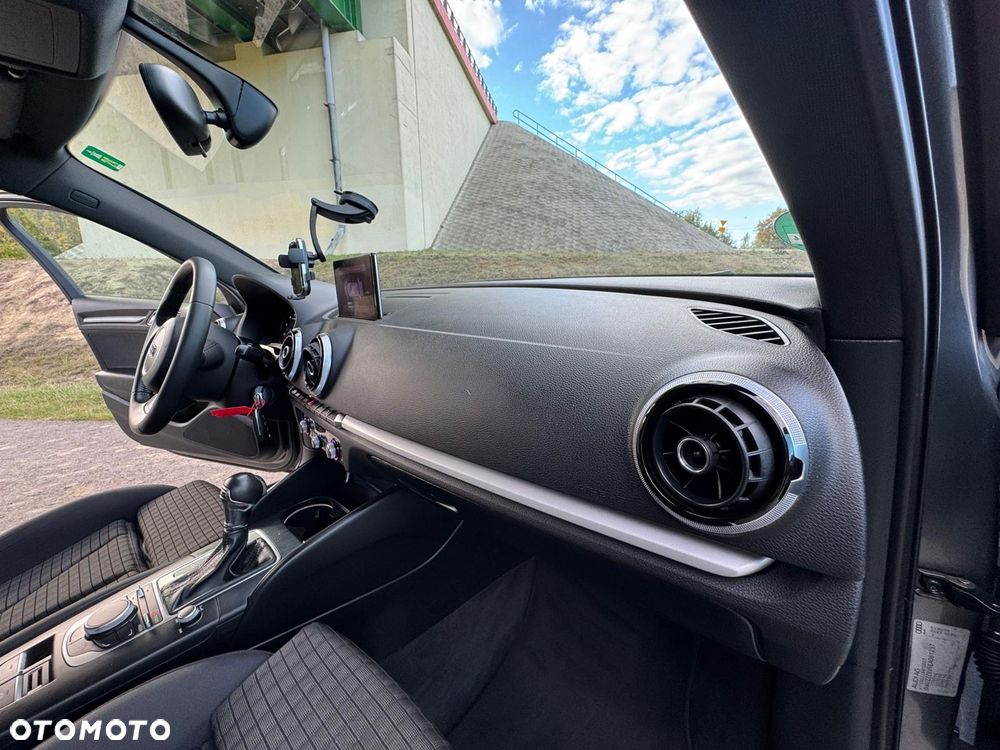 Audi A3 Sportback 1.4 TFSI S tronic Ambition - 32