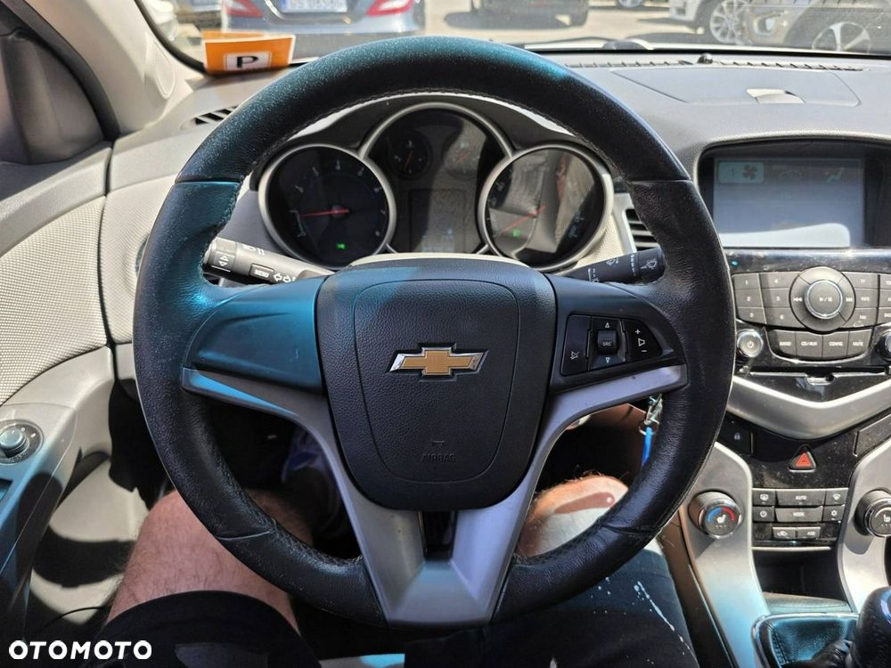Chevrolet Cruze 1.8 LS - 8