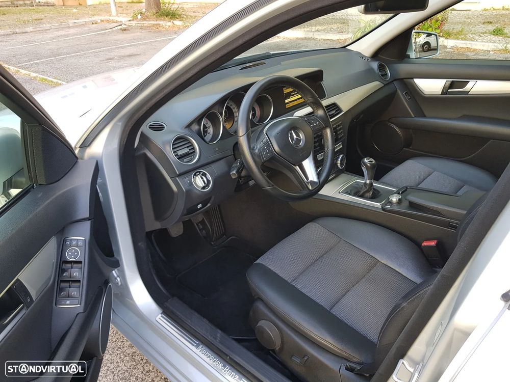 Mercedes-Benz C 220 CDi Avantgarde BlueEfficiency - 14