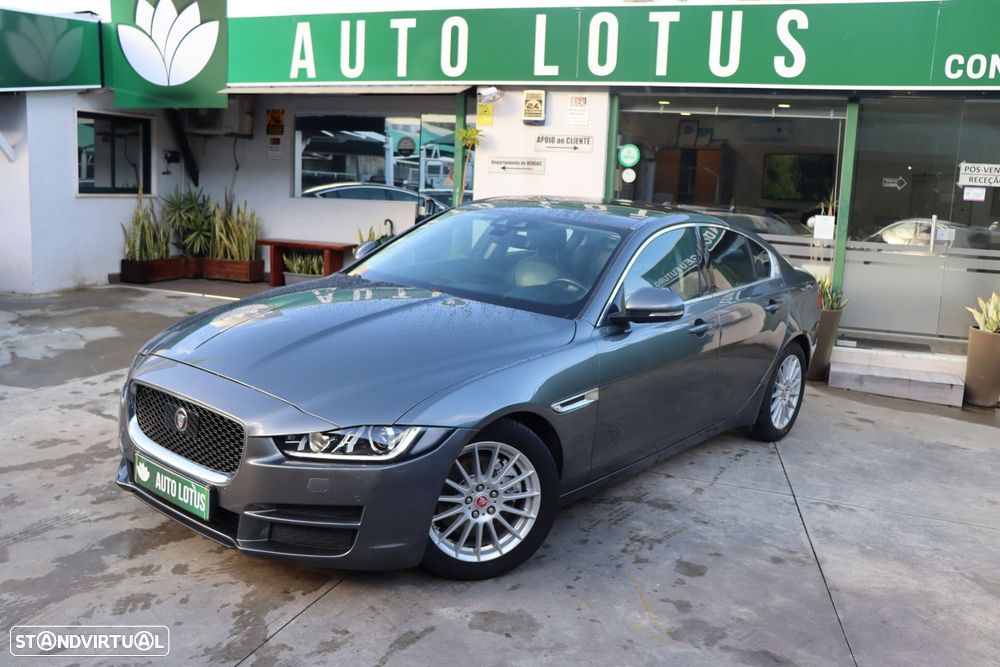 Jaguar XE 2.0 D Prestige Aut. - 2