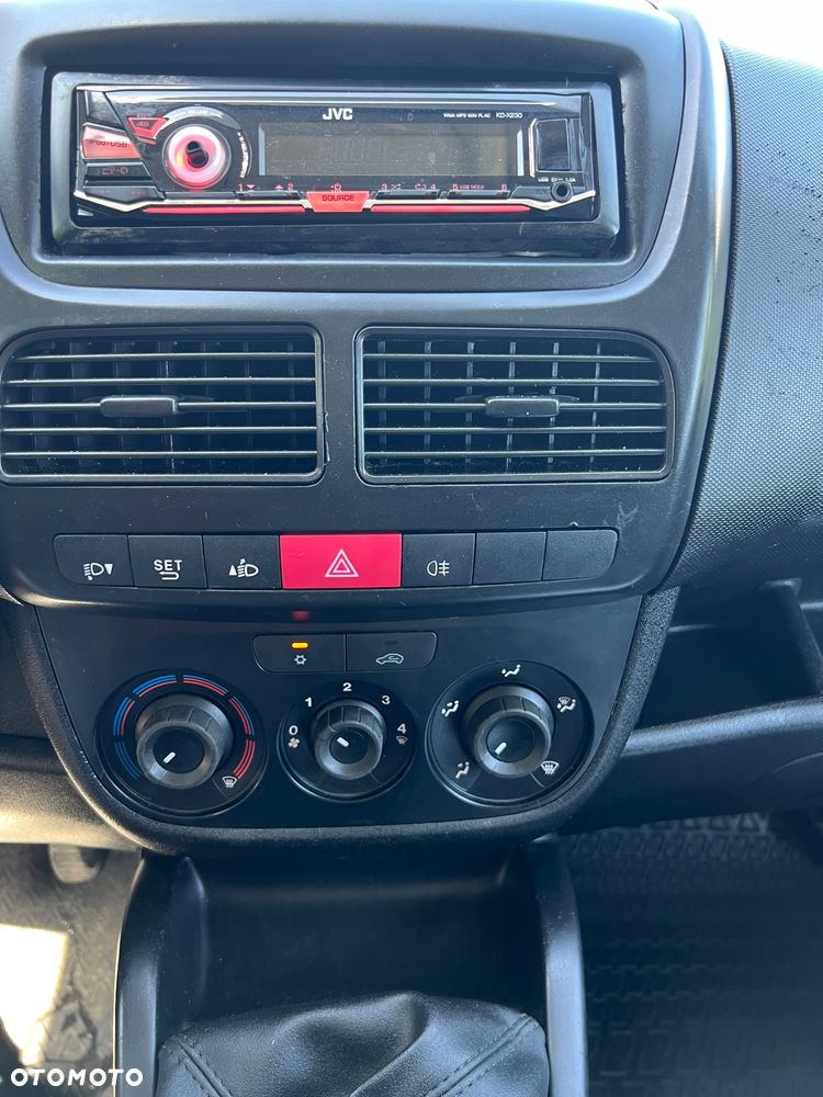 Opel Combo - 15