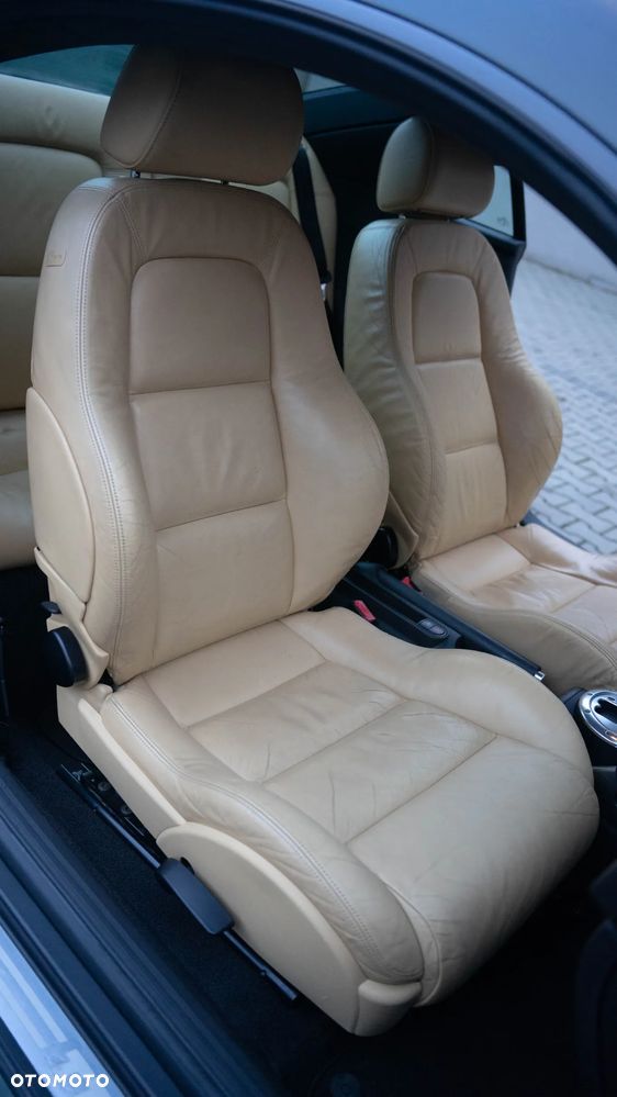 Audi TT Coupé 3.2 quattro DSG - 11