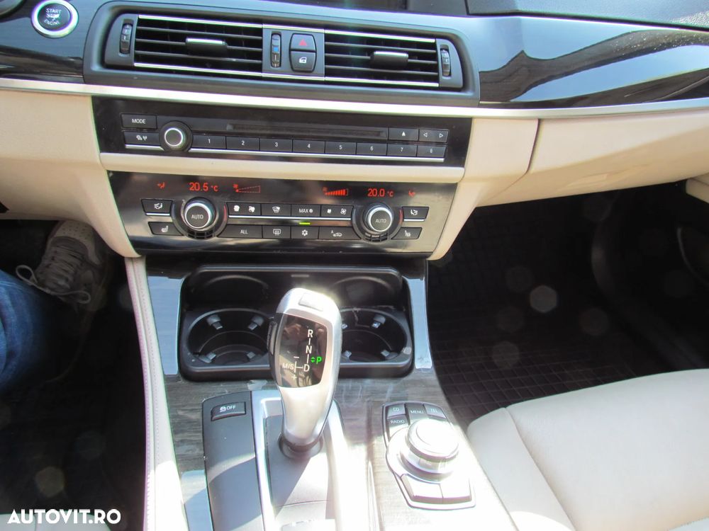 BMW Seria 5 520d Aut. - 11