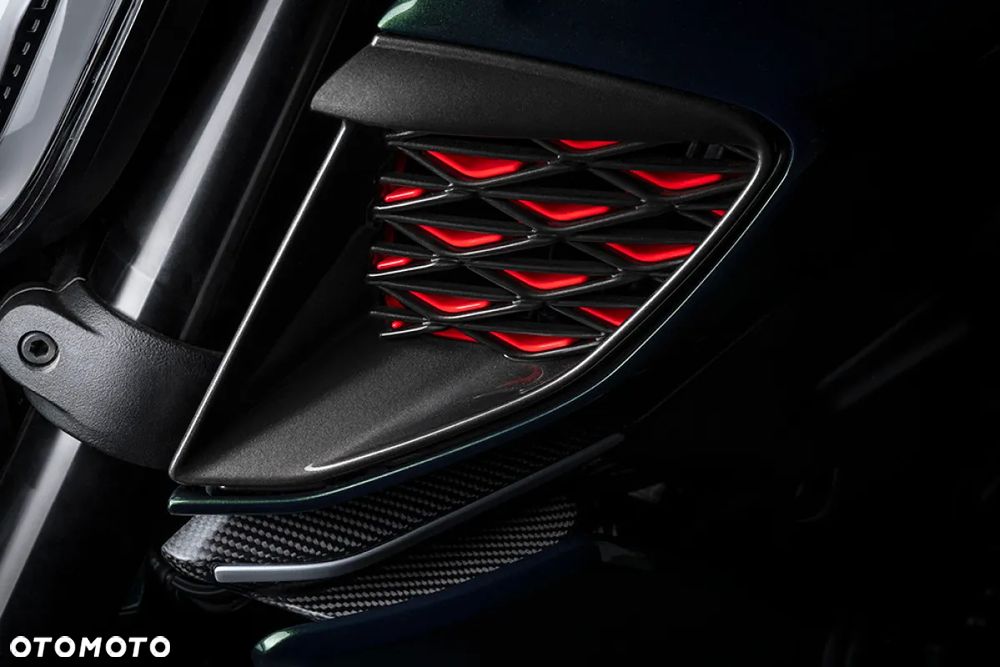 Ducati Diavel - 8