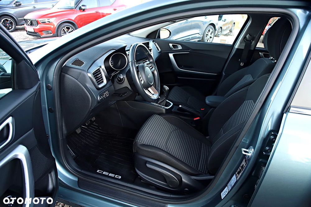 Kia Ceed 1.5 T-GDI M - 21
