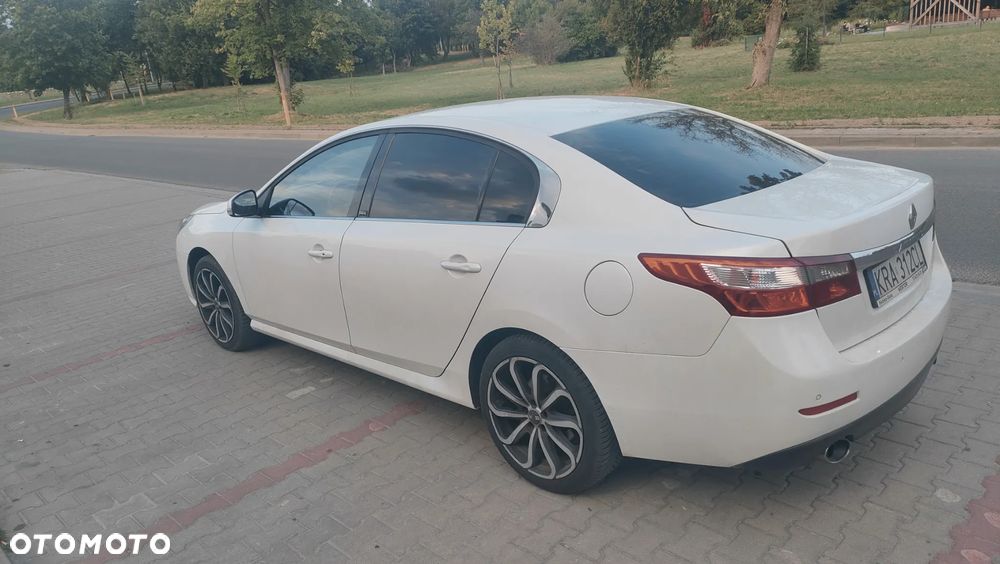 Renault Latitude - 4