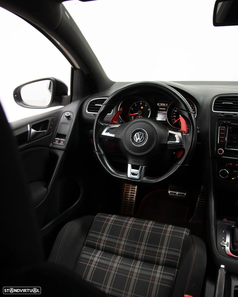 VW Golf 2.0 TSi GTI DSG - 50