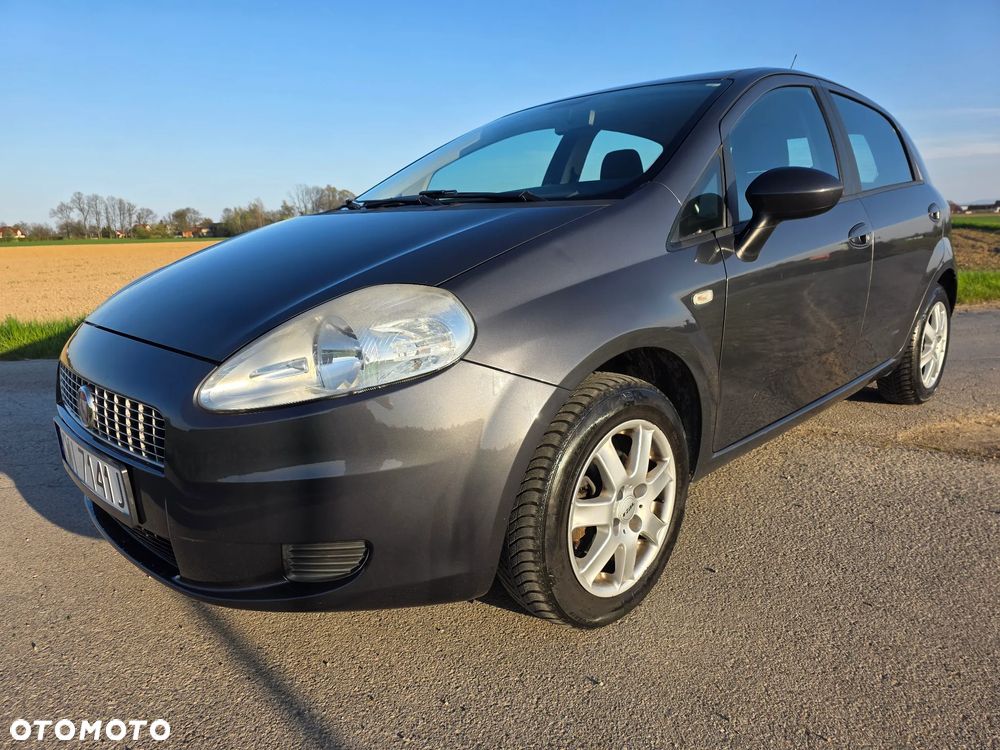 Fiat Grande Punto - 38