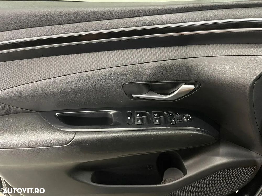 Hyundai Tucson 1.6 T-GDi HEV 2WD Advantage - 28