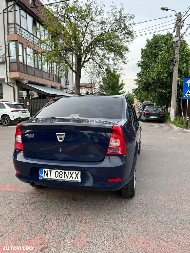 Dacia Logan 1.2 - 6