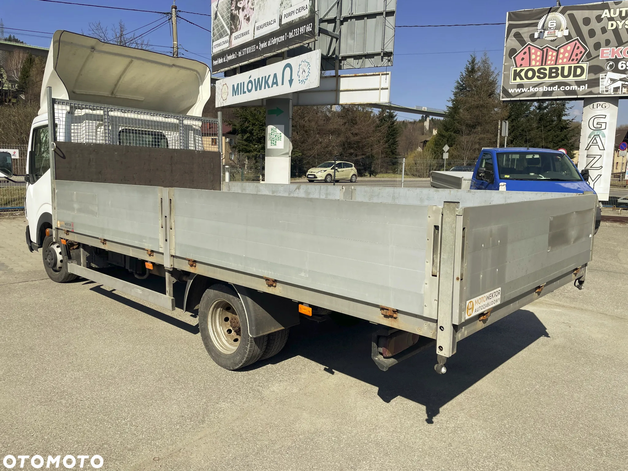 Renault Maxity - 4