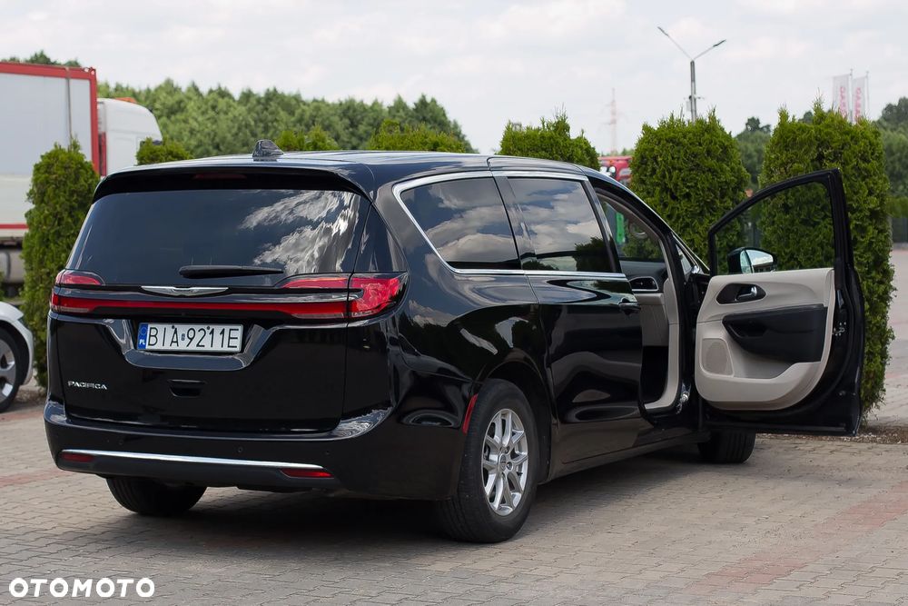 Chrysler Pacifica - 9