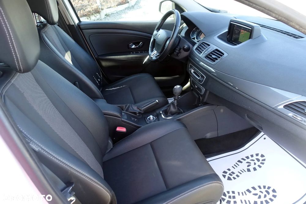 Renault Megane ENERGY dCi 110 EXPERIENCE - 12