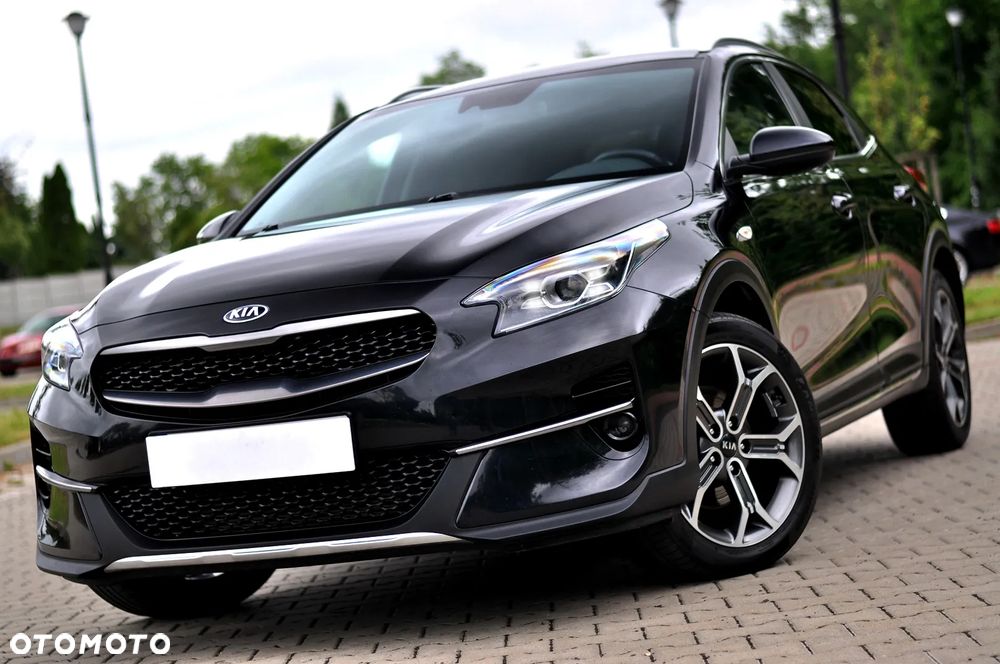 Kia XCeed 1.6 CRDi PLATINUM EDITION - 6