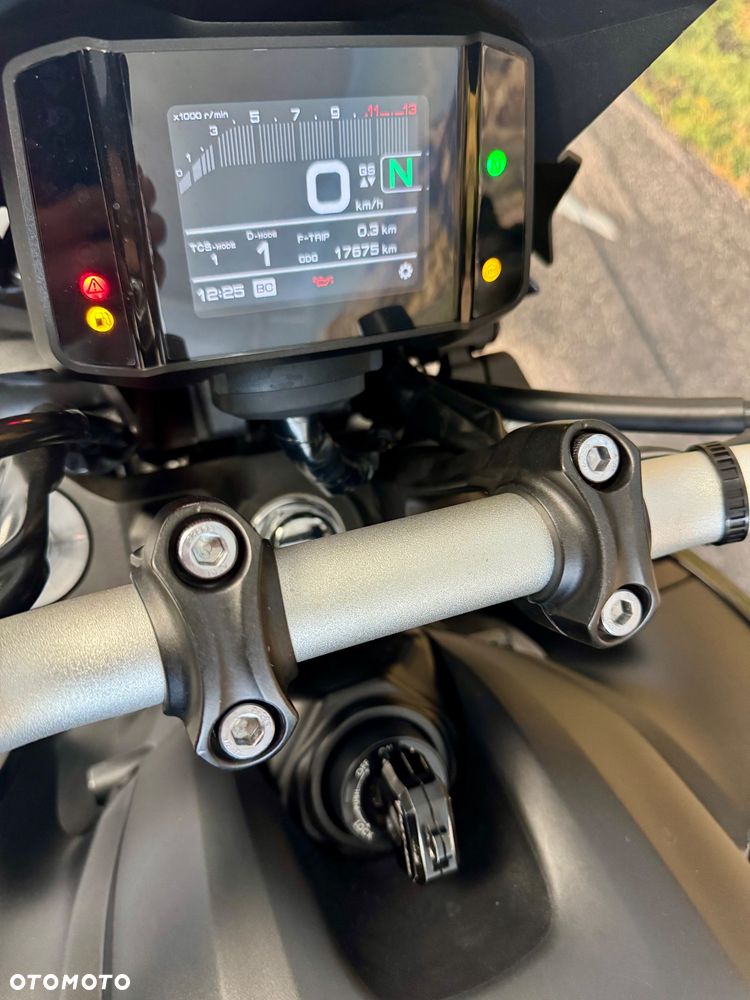 Yamaha MT - 11