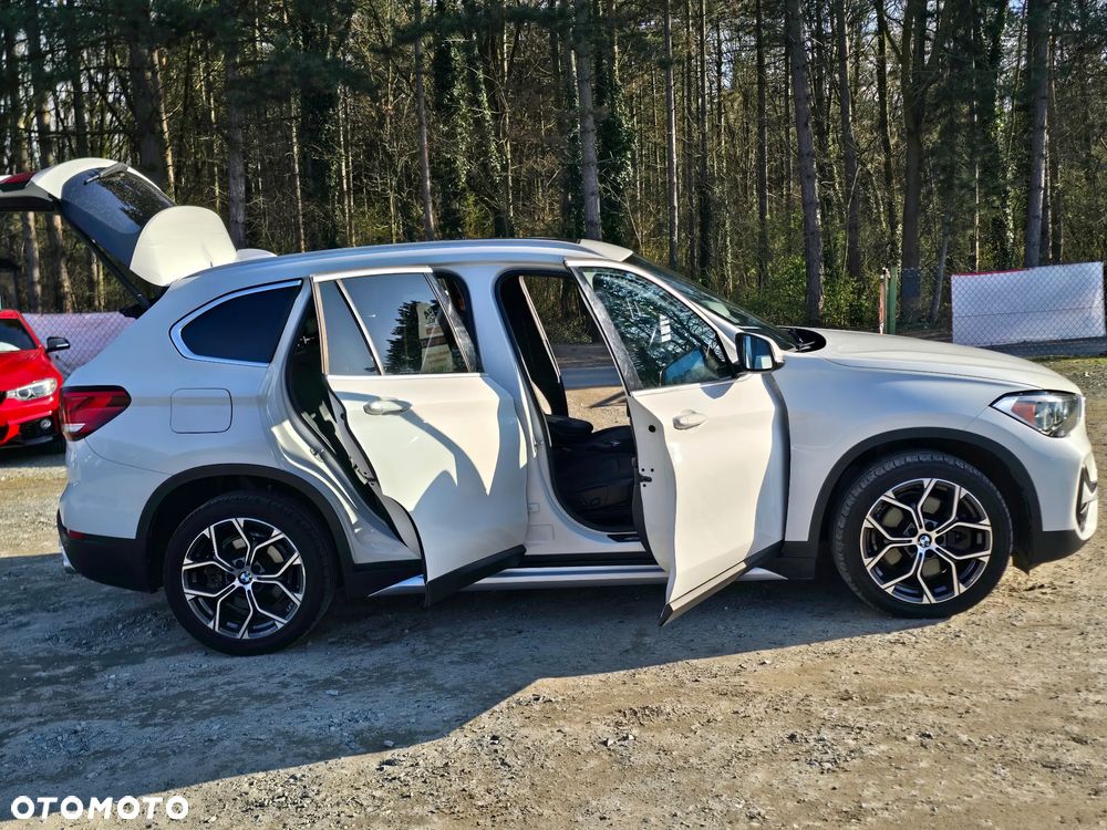 BMW X1 xDrive25i GPF xLine - 34