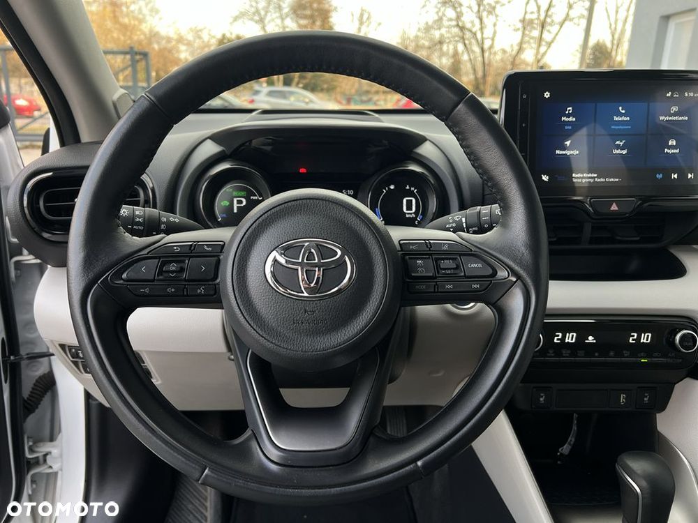 Toyota Yaris - 10