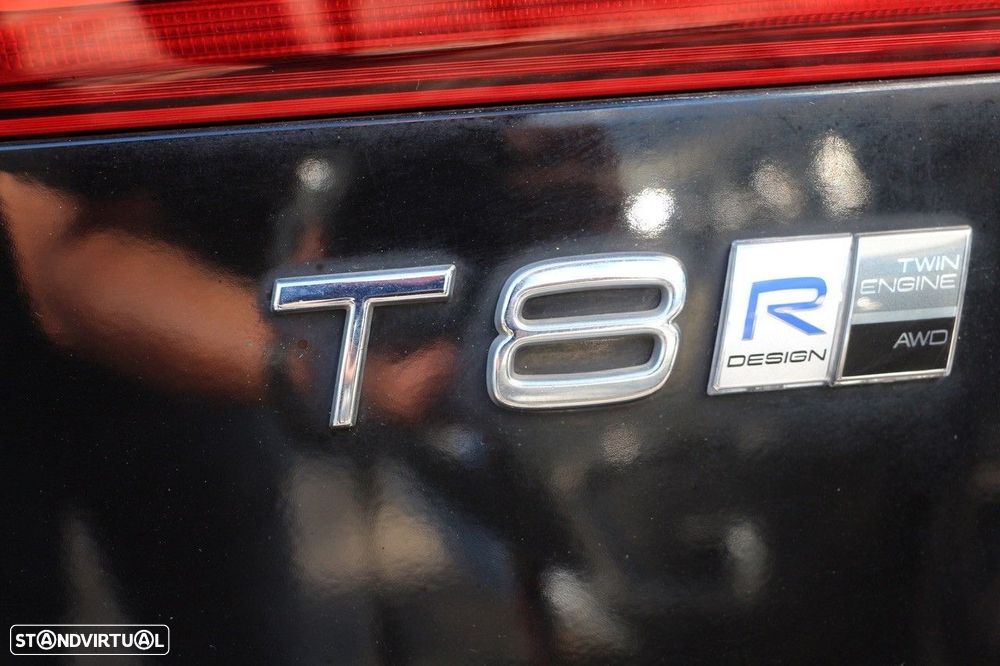 Volvo XC 60 2.0 T8 PHEV R-Design AWD - 10