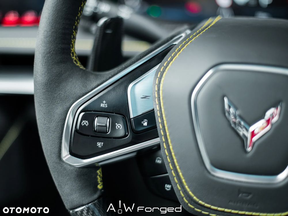 Chevrolet Corvette - 30