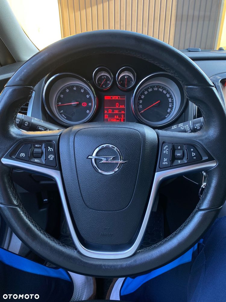 Opel Astra IV 1.4 T Cosmo - 35