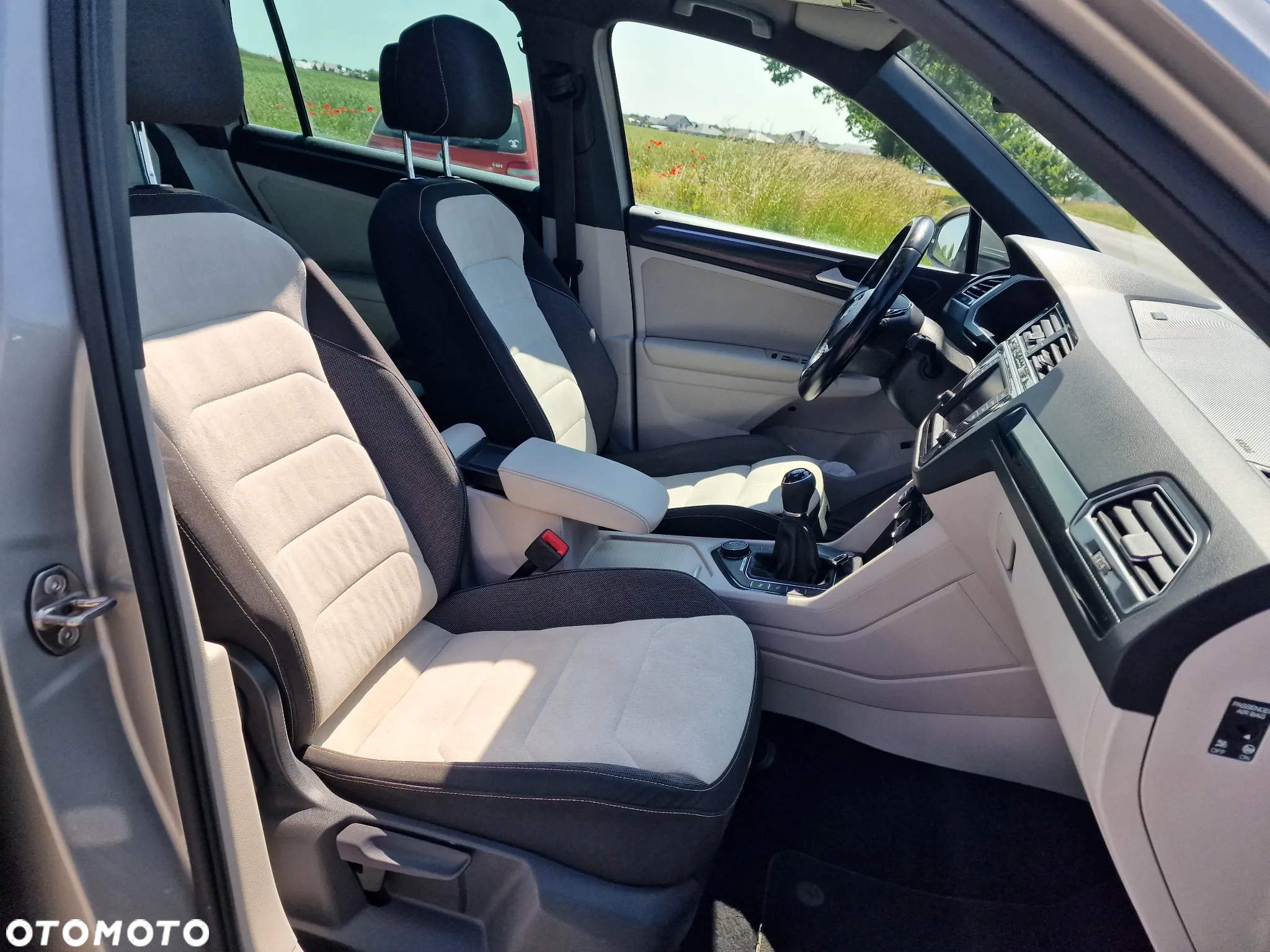 Volkswagen Tiguan 2.0 TDI SCR BlueMotion Technology Exclusive - 38