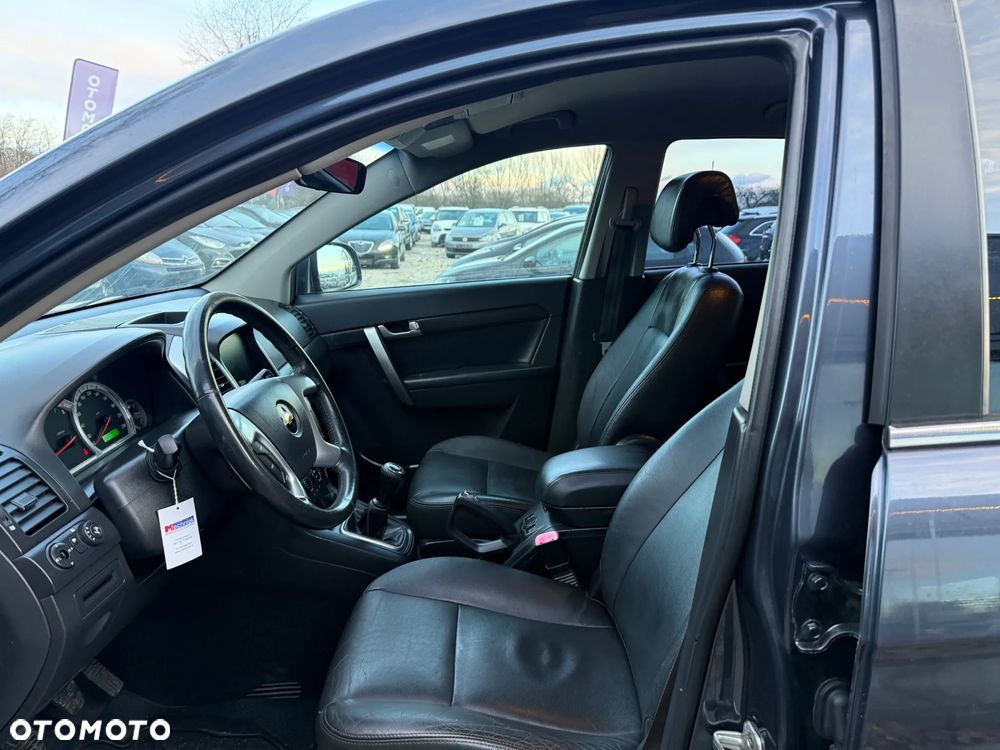 Chevrolet Captiva - 24
